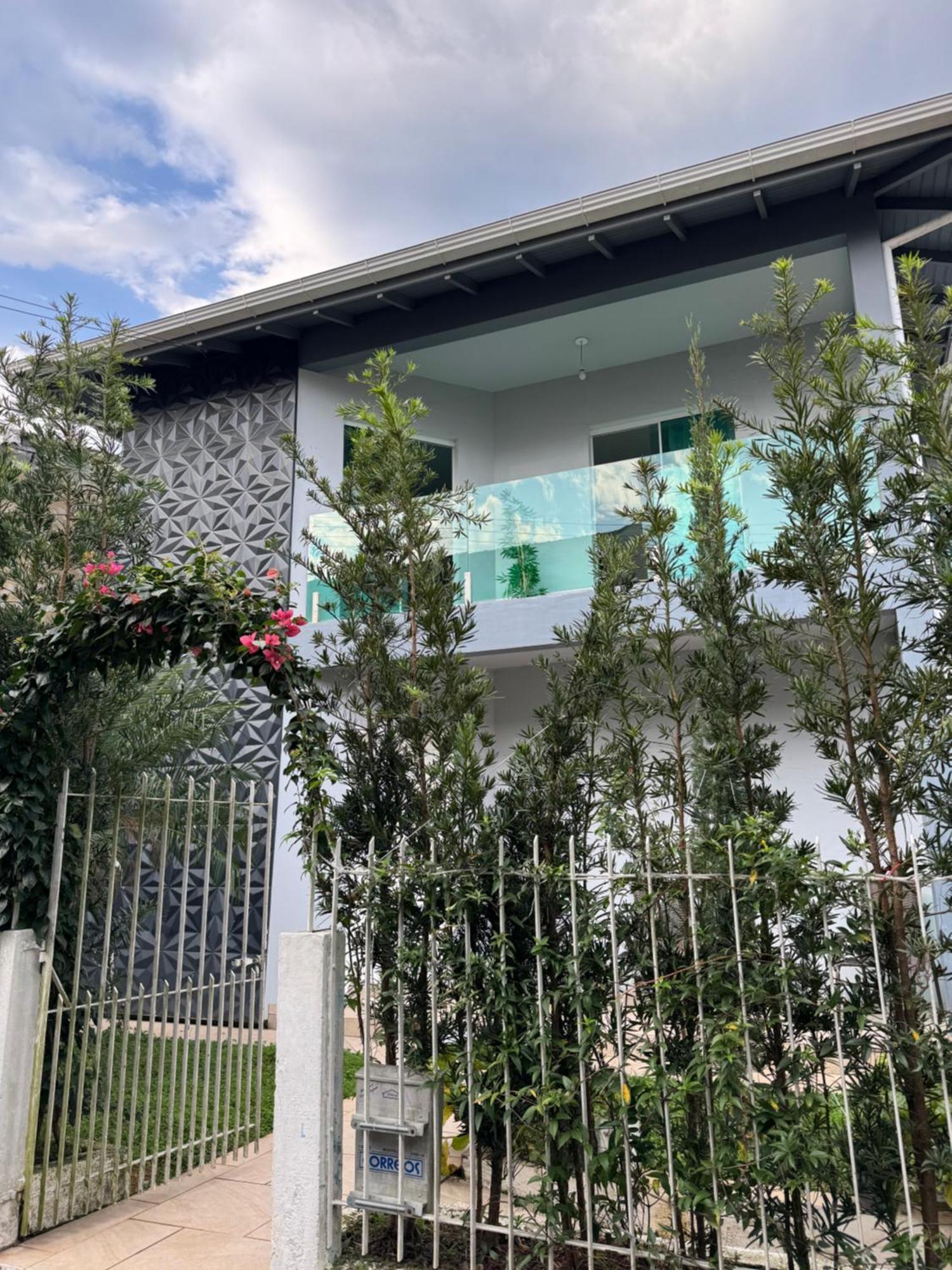 Homestay Quarto Acolhedor Com Tv, Ar Quente Frio E Sacada Em Casa Maylo Com Jardim *