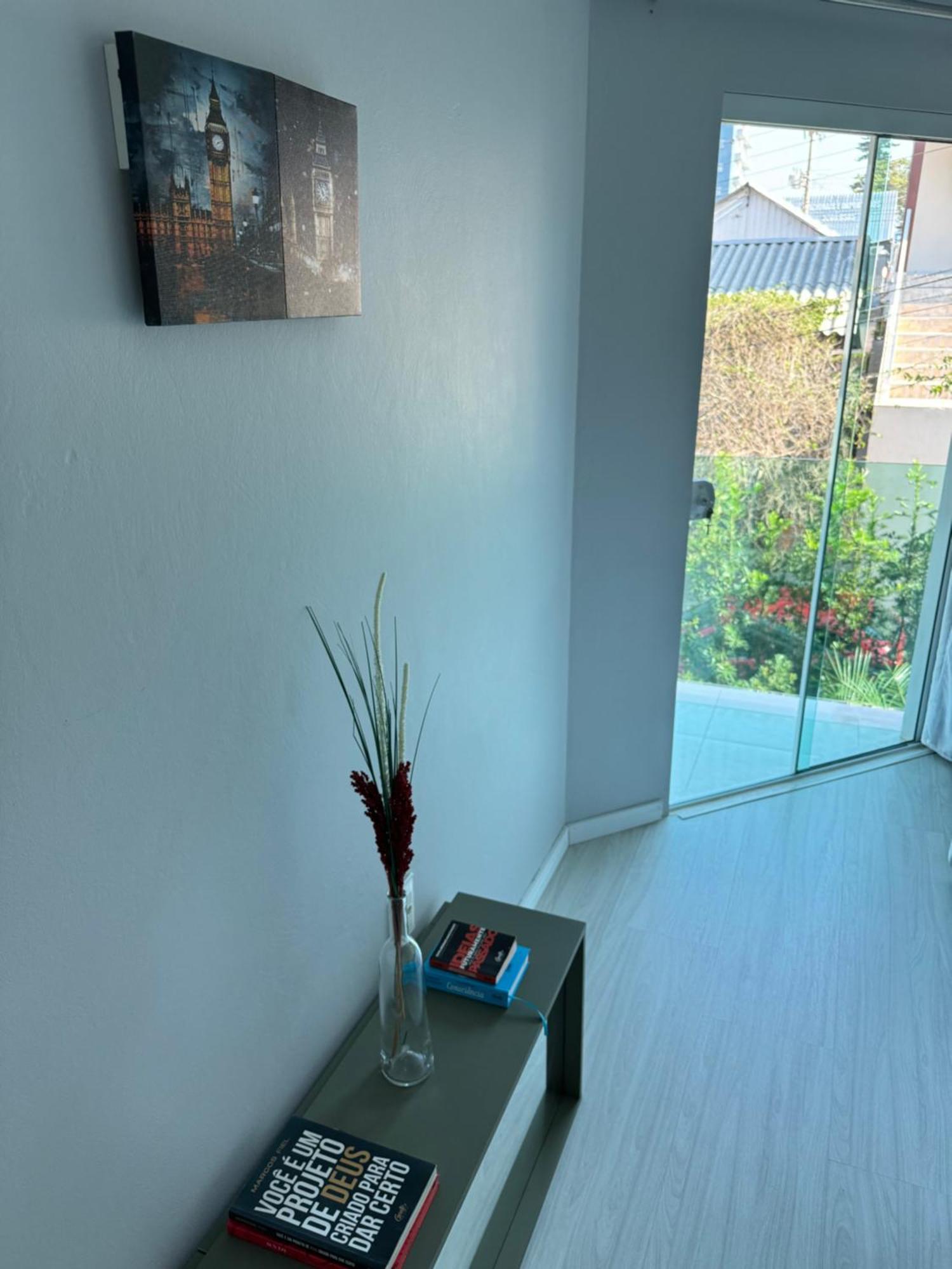 Quarto Acolhedor Com Tv, Ar Quente Frio E Sacada Em Casa Maylo Com Jardim *