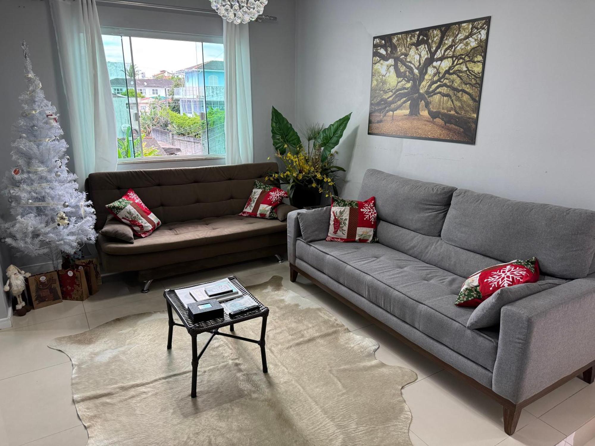 Homestay Quarto Acolhedor Com Tv, Ar Quente Frio E Sacada Em Casa Maylo Com Jardim